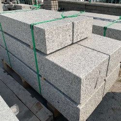 18 x 35 cm Granit-Blockstufen Elena weißgrau