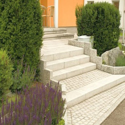 15 x 45 cm Granit-Blockstufen Tiago gelb 80 cm lang