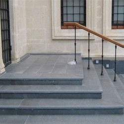 6 x 40 cm Granit-Trittstufen Pedro Black schwarz