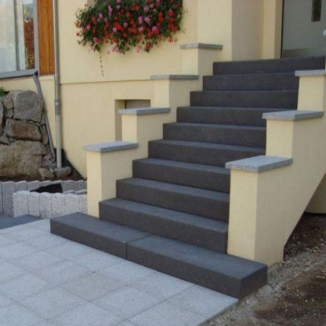 18 x 40 cm Granit-Blockstufen Pedro Black schwarz