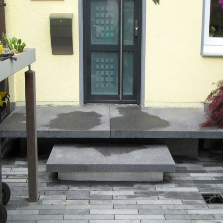 6 cm starke Granit-Podestplatte Pedro Black schwarz