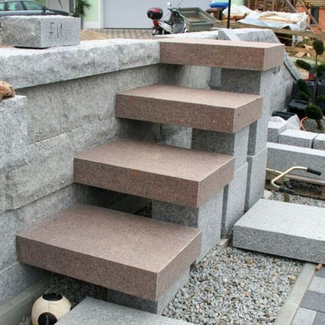 20 x 45 cm Granit-Blockstufen Laahs rot