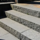 15 x 35 cm Basalt-Blockstufen schwarz, geflammt 200 cm lang