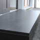 8 cm starke Granit-Podestplatte Pedro Black schwarz 150 x 150 cm